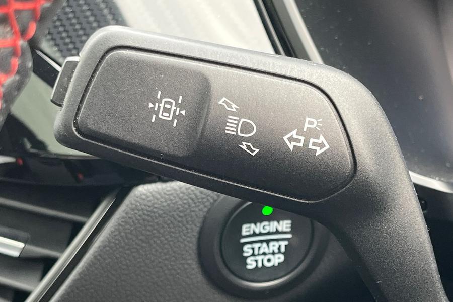 Ford KUGA Photo autoimg-c2688b0f95c523f04561d027d3d0eeb45edc408a.jpg