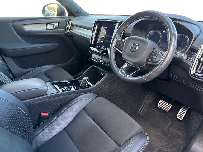 VOLVO Xc40 Photo 6