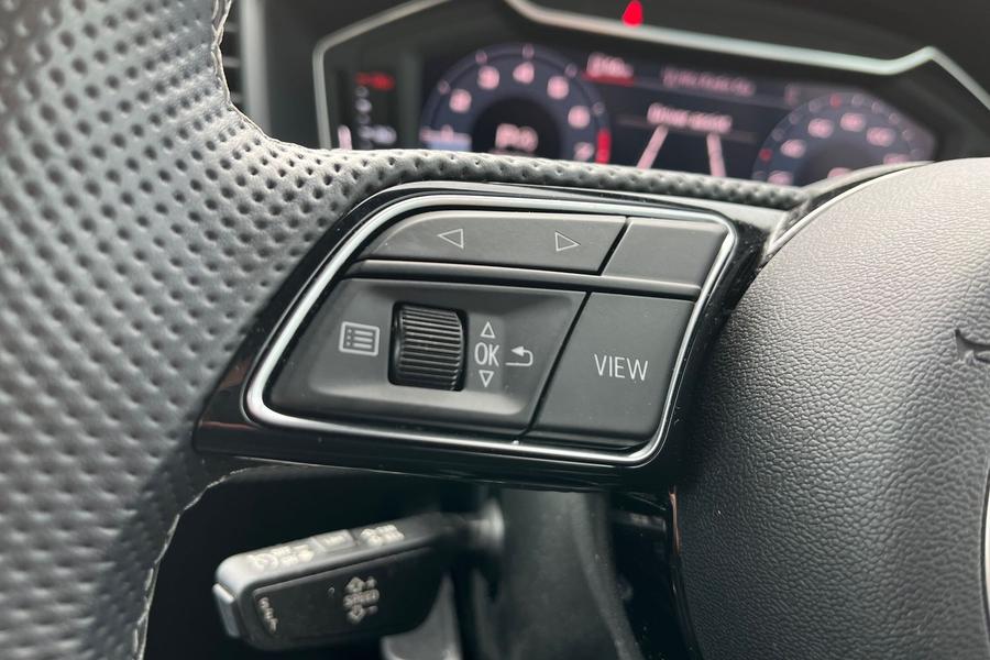 Audi A1 Photo autoimg-c26b8aa7a4edee08cc4a41ef2f5d8334e0ddf2c7.jpg