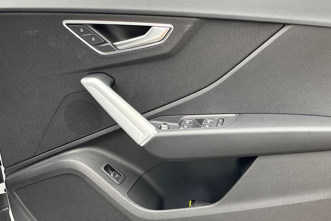 AUDI Q2 Photo 40
