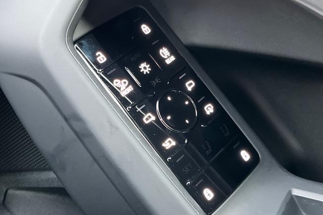 AUDI Q5 Photo 32