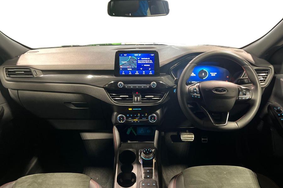 Ford KUGA Photo autoimg-c270f034d7d23eee1275b31f53b379bc76bbc52f.jpg
