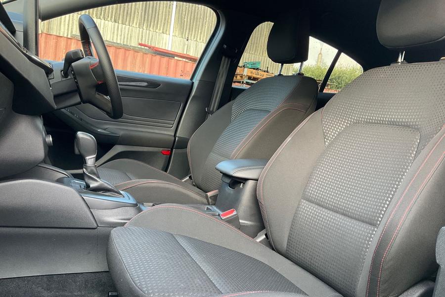 Ford Focus Photo autoimg-c271bd5f34cbdf4f4377a8c5b7a9c59d4f357cbc.jpg