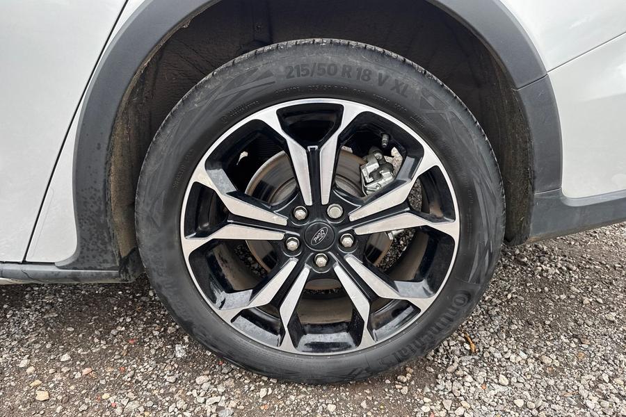 Ford FOCUS Photo autoimg-c2725c96903de92dda0baf429fc6be8338828388.jpg