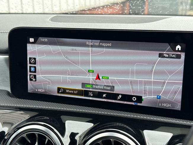 MERCEDES-BENZ CLA Photo 14