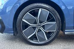 VOLKSWAGEN Golf Photo 5