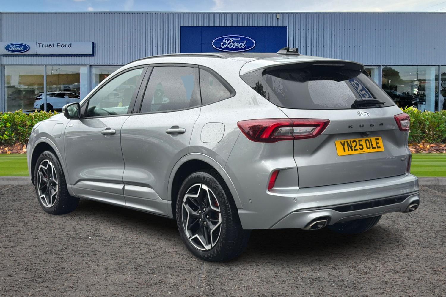 Ford Kuga Photo 1