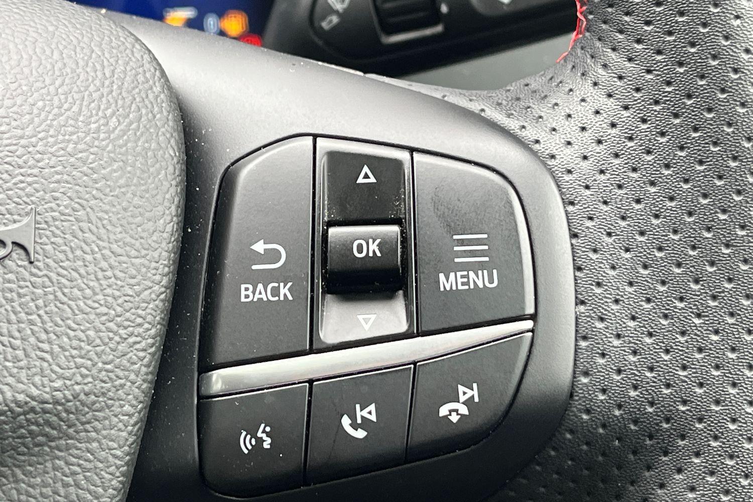 Ford KUGA Photo 35