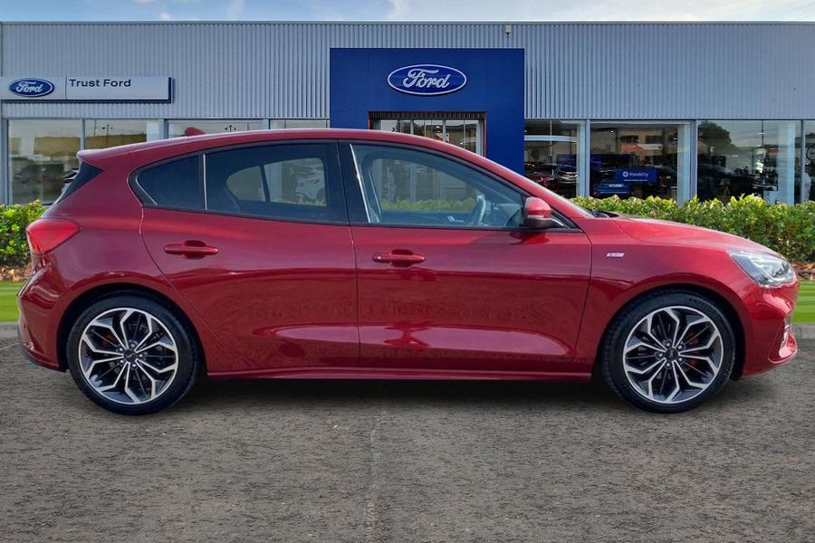 Ford FOCUS Photo autoimg-c2780278780cd1bebb3be6f0a3cef0bbb367c15d.jpg