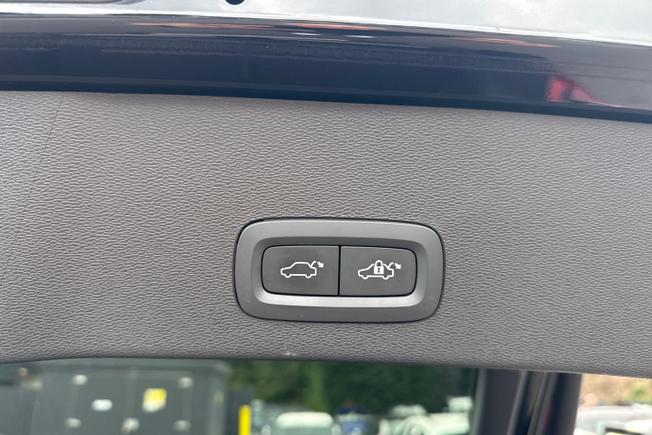 VOLVO C40 Photo 31