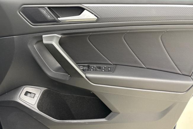 VOLKSWAGEN Tiguan Allspace Photo 29
