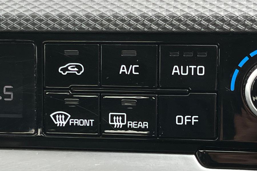 Kia SPORTAGE Photo autoimg-c2881b00af354765fdc990cc04055e7ac22acbba.jpg