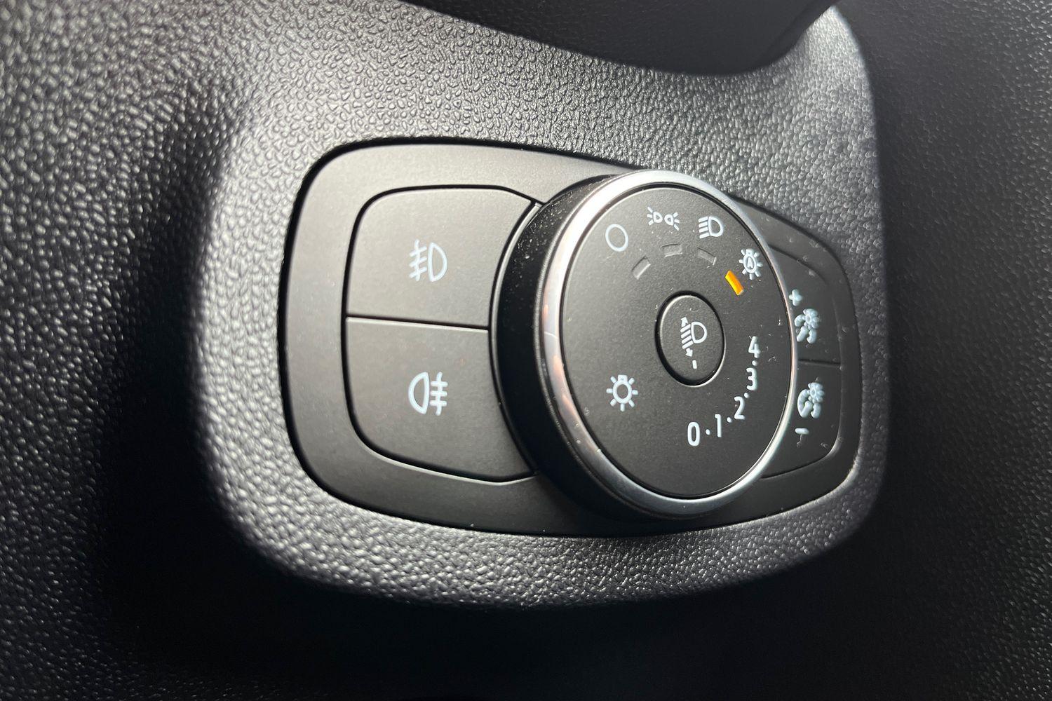 Ford Fiesta Photo 23