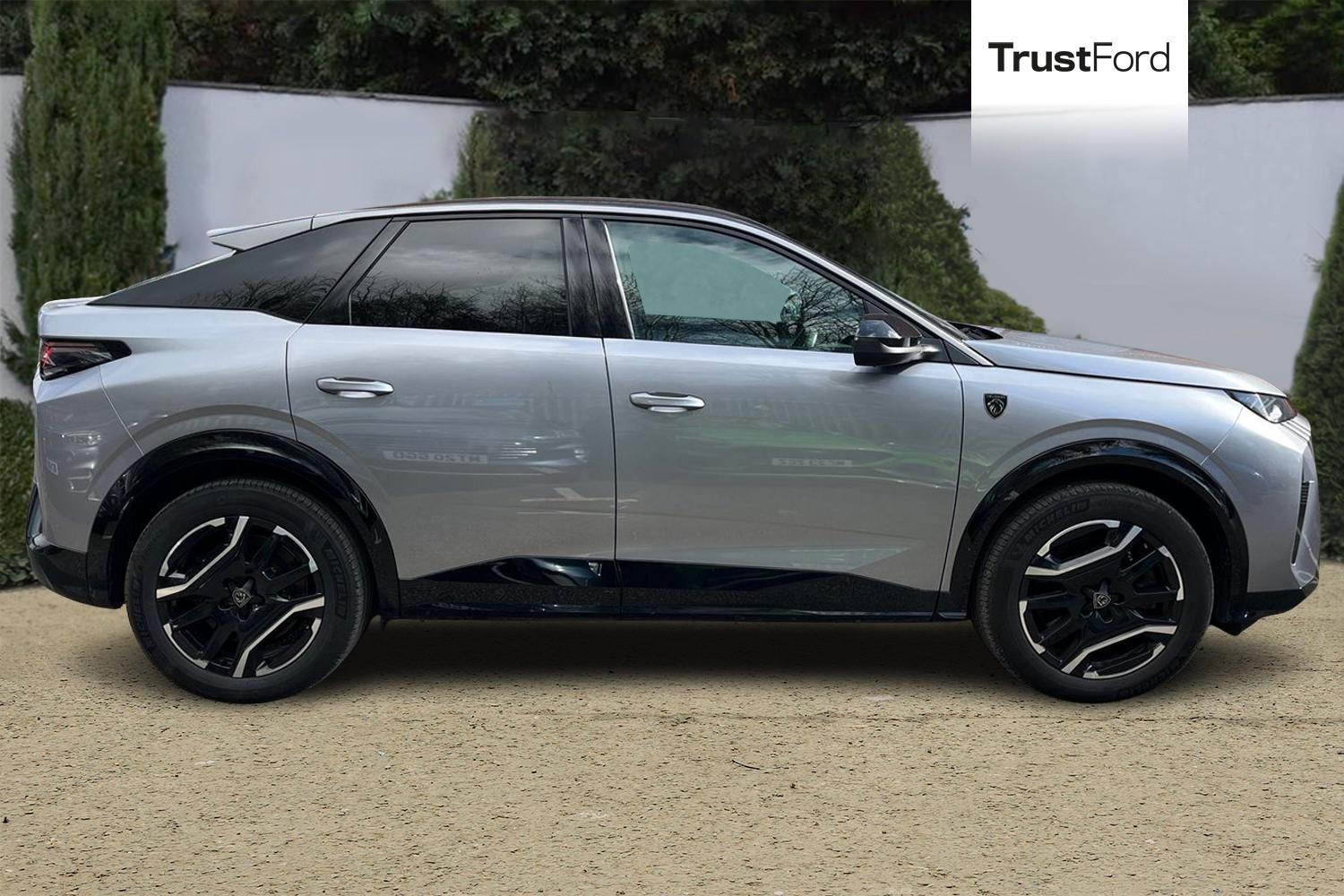 Peugeot E-3008 Photo 2