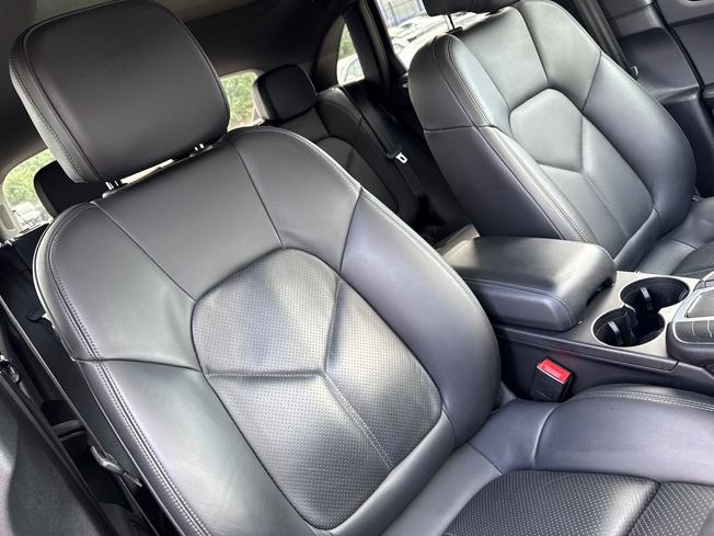 PORSCHE Macan Photo 29
