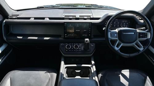 Land Rover Defender Photo autoimg-c2928783068f72f43b3e6f435e413cf6fa95dd8c.jpg