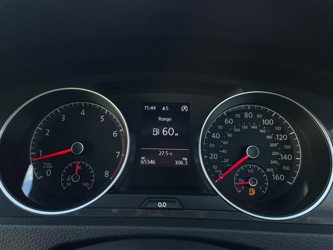 VOLKSWAGEN Golf Photo 15