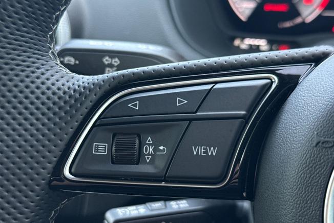 AUDI Q2 Photo 16