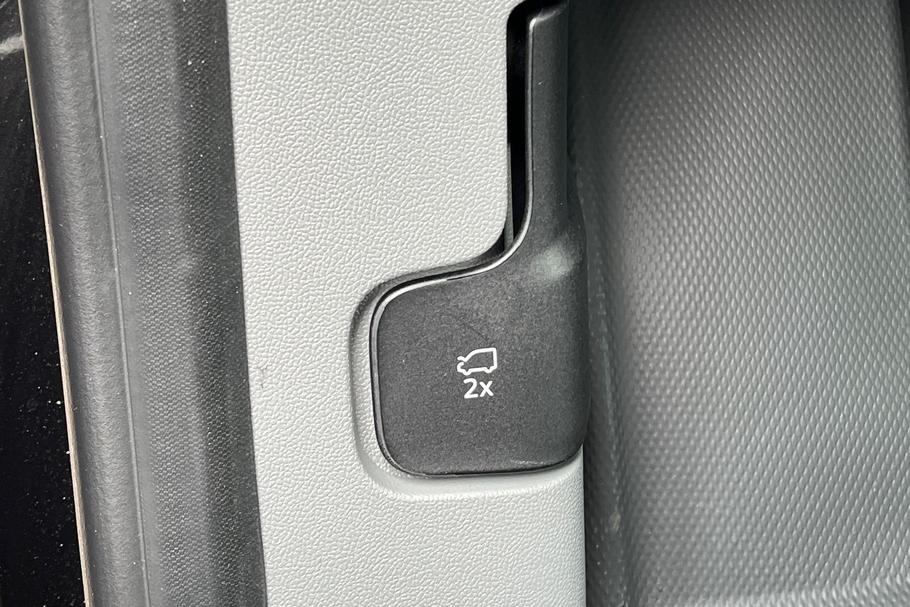 Used Ford TRANSIT CUSTOM KMZ9872 16