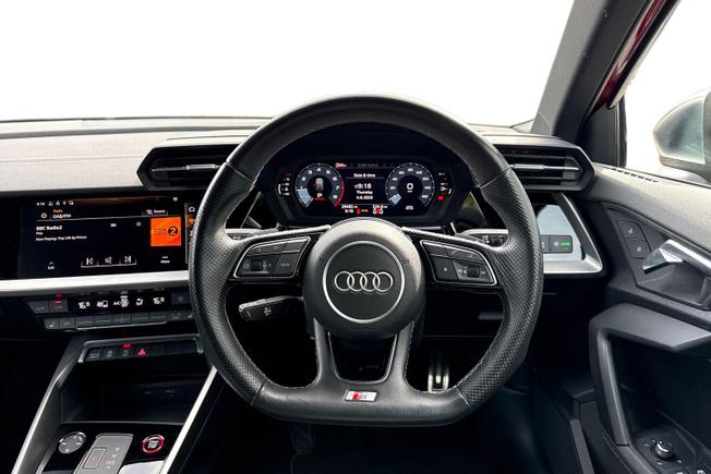 AUDI S3 Photo 11