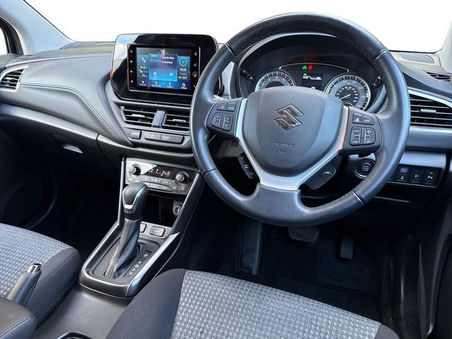 SUZUKI S-Cross Photo 11