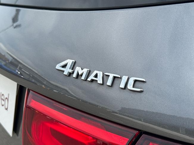 MERCEDES-BENZ Glb Photo 29