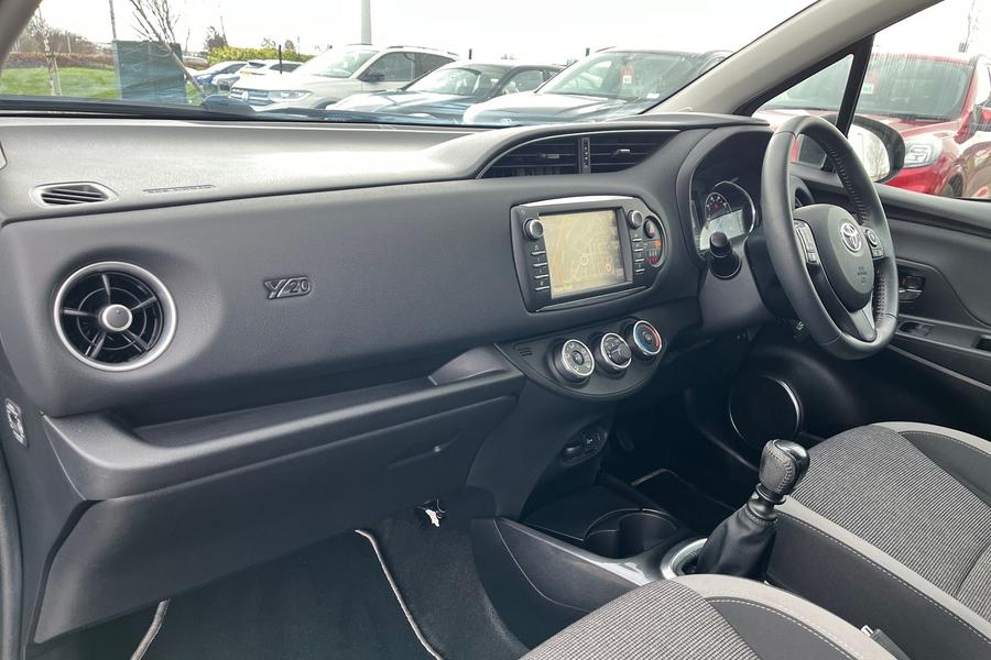 Toyota Yaris Photo autoimg-c2a5c67a0ef6021d82d60cda9bcb38c9af60b879.jpg