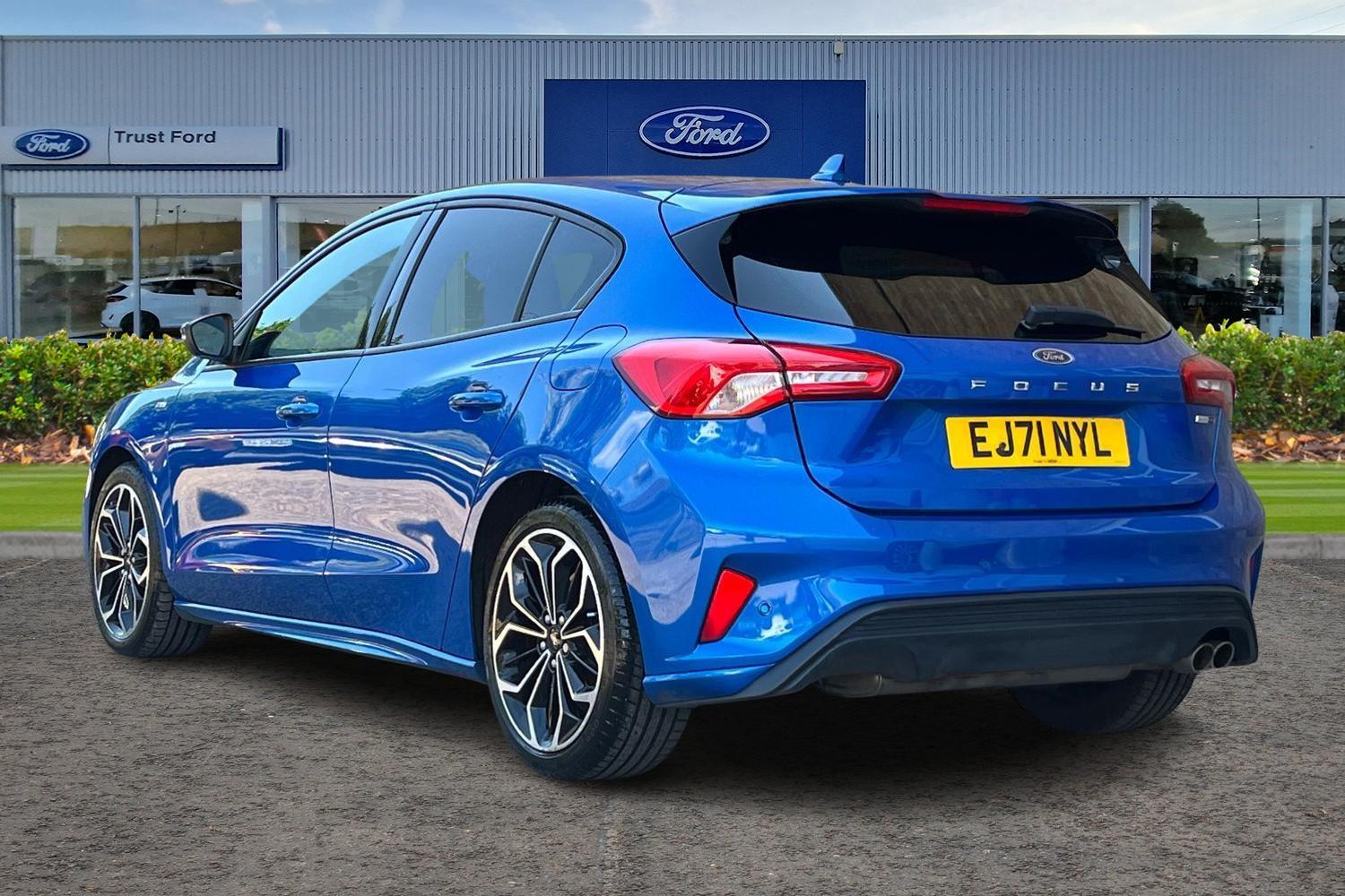 Ford FOCUS Photo 1