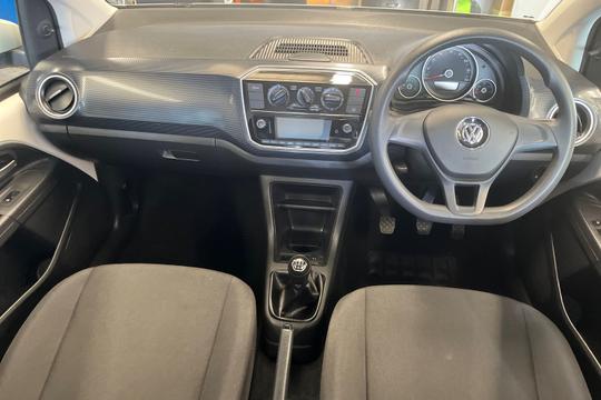 Volkswagen up! Photo autoimg-c2ab64bc9cd0df2df798e5ee6032a3a7bbc1a9ff.jpg