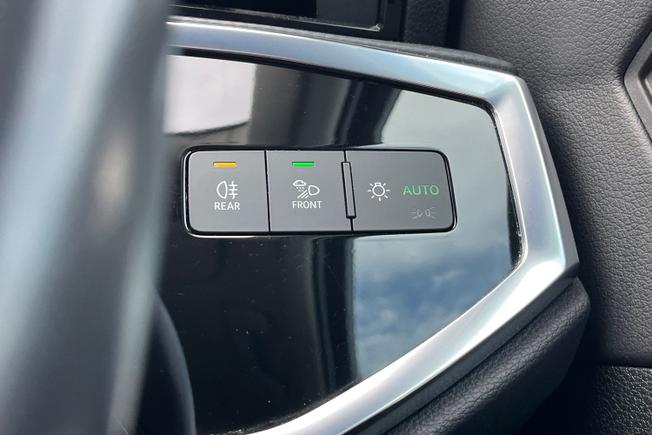 AUDI Q3 Photo 37