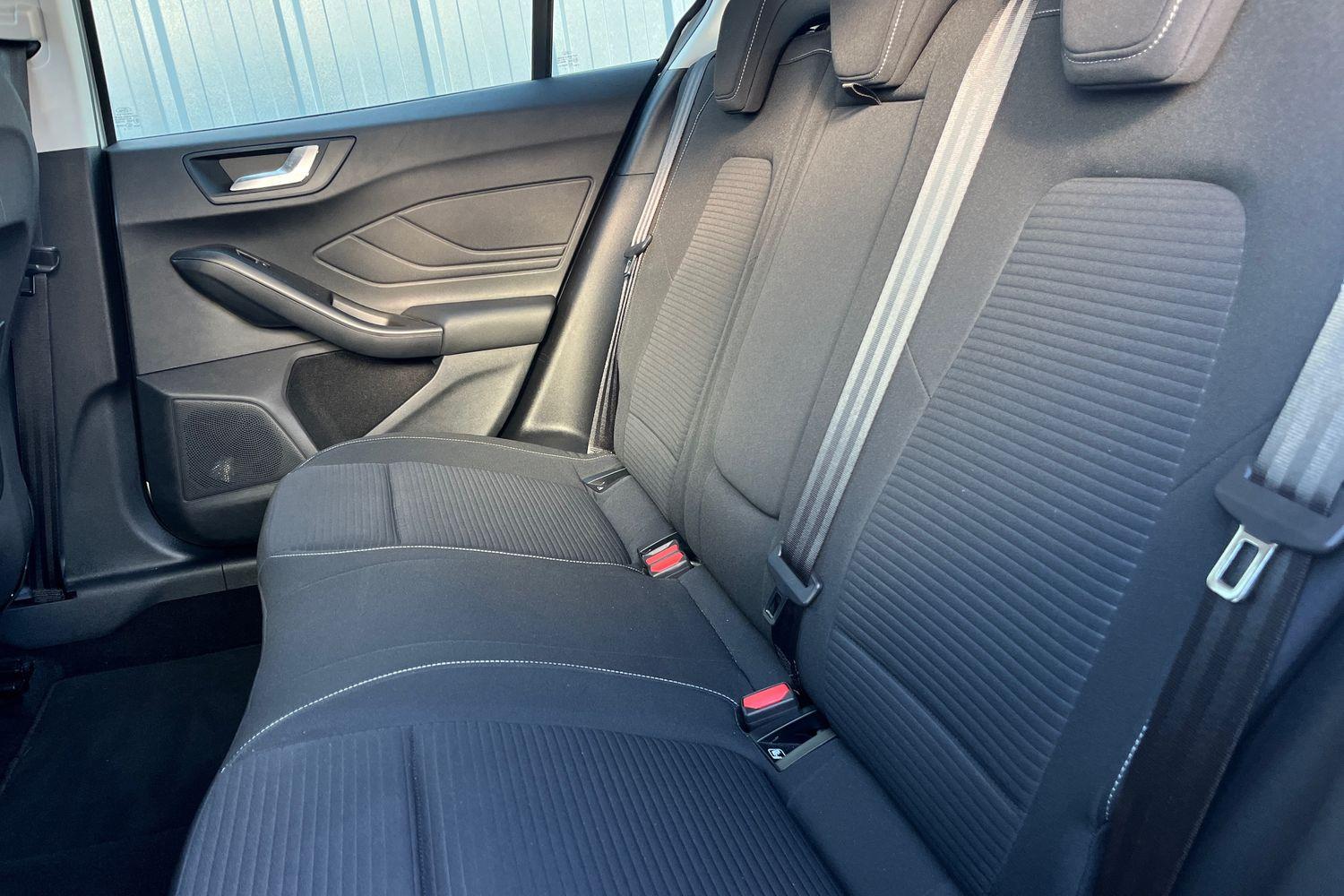 Ford FOCUS Photo 19