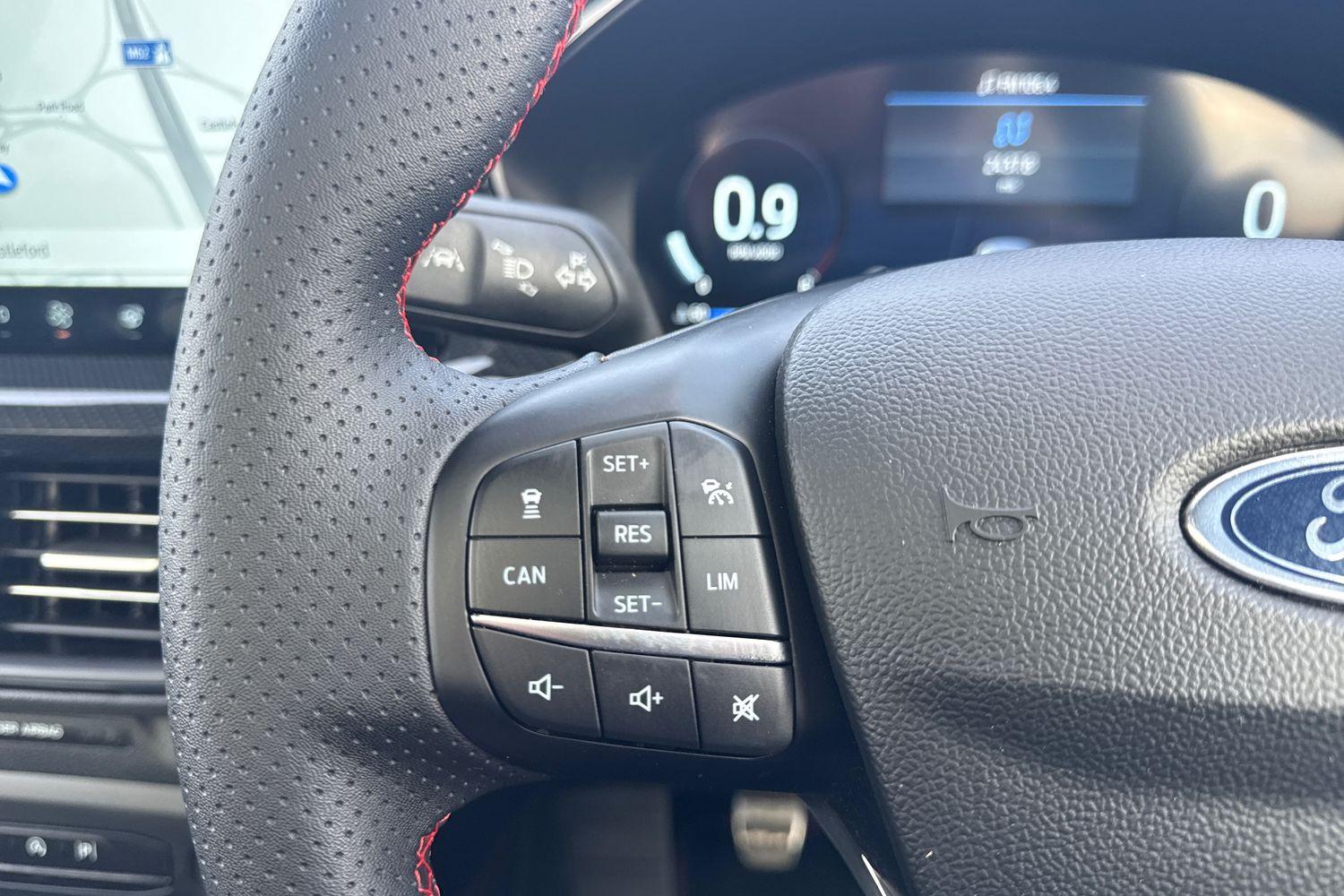 Ford FOCUS Photo 28