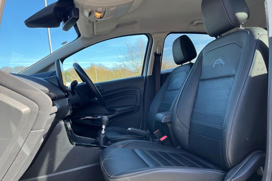 Ford EcoSport Photo autoimg-c2af6fa2f2fdcb2f97bbc889cb6c7bda094e65f9.jpg