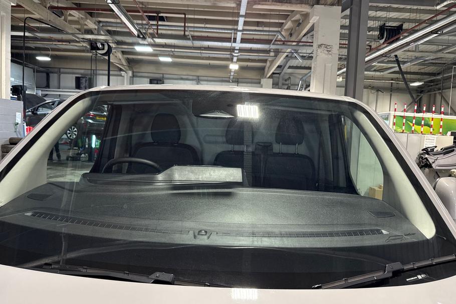 Used Ford E-TRANSIT CUSTOM WR75HZD 14