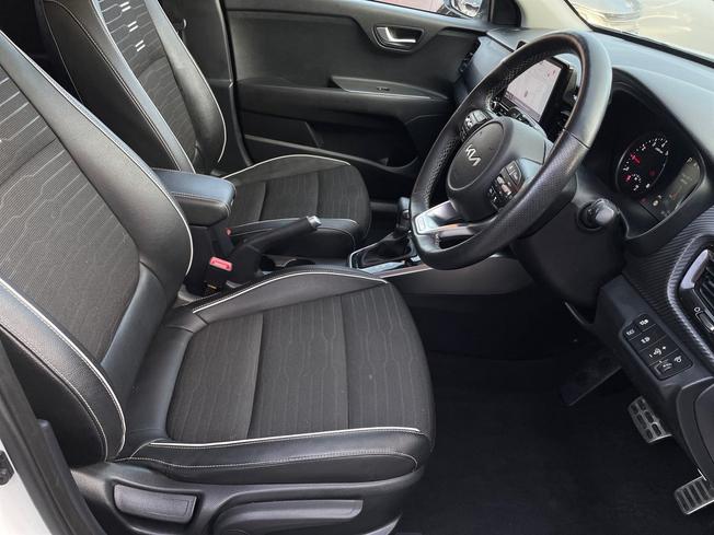 KIA Stonic Photo 28