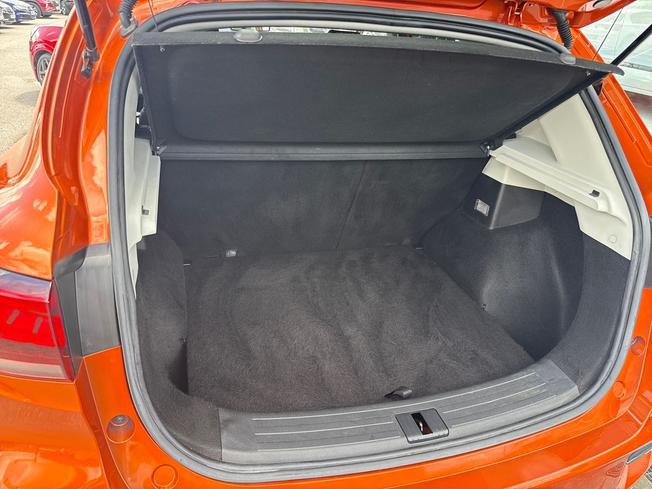 MG Mg Zs Photo 12