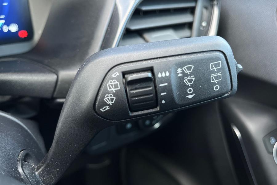 Ford PUMA Photo autoimg-c2b929ebdfabb8c804b17da60f2e015fe6a5f7d9.jpg