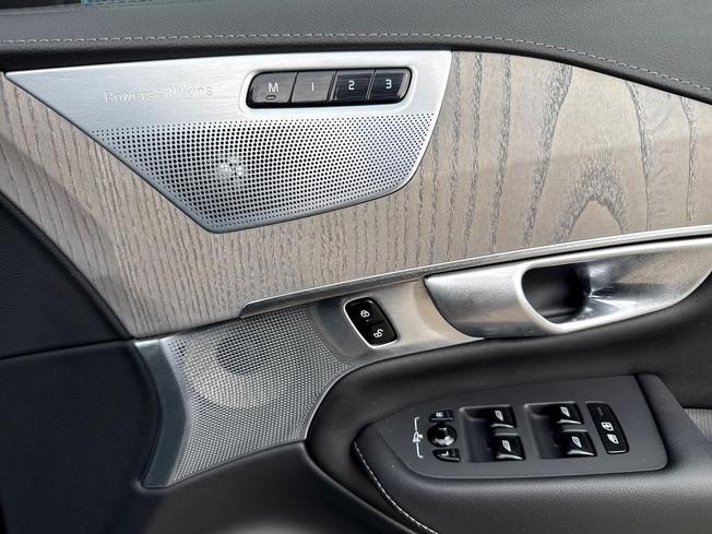 VOLVO Xc90 Photo 34