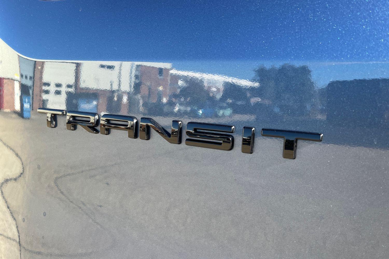 Ford TRANSIT Photo 19