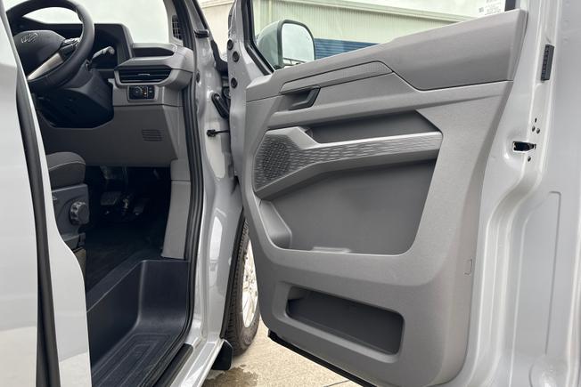 Volkswagen E-Transporter Photo 21