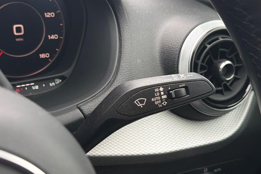 Audi Q2 Photo autoimg-c2bd8fa68c5644335533653bb5d446212129b33f.jpg