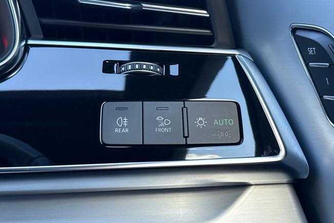 AUDI Sq7 Photo 39