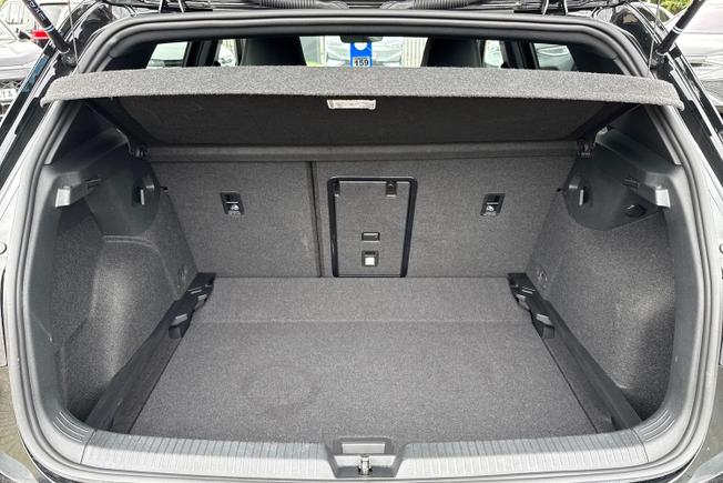 VOLKSWAGEN Golf Photo 12