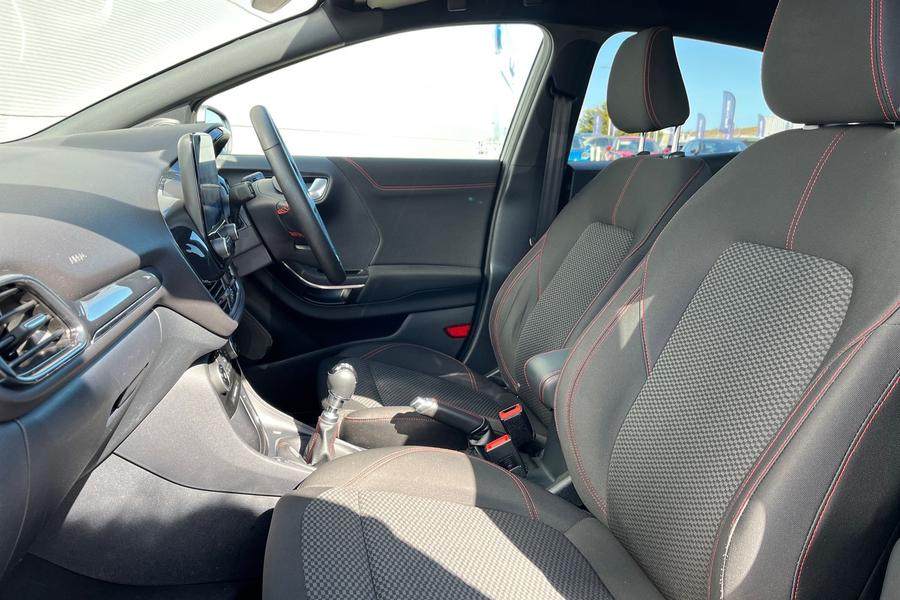 Ford PUMA Photo autoimg-c2c5613f0ec8ea2510a308dafdc1c66a71c576df.jpg