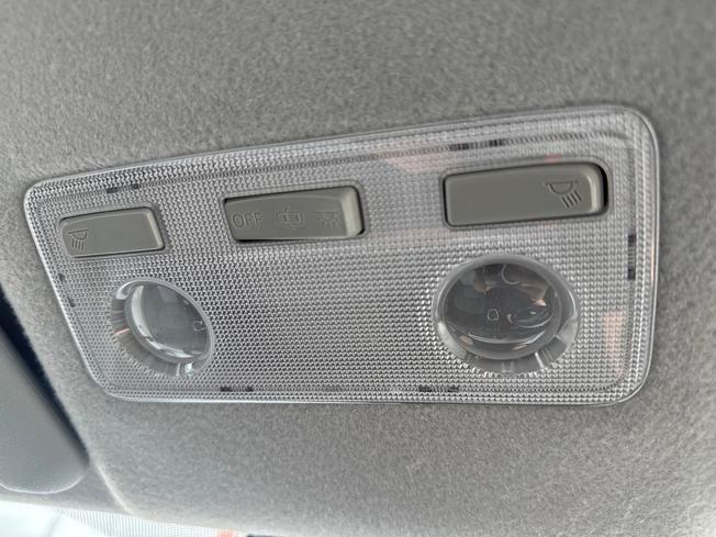 TOYOTA Yaris Photo 58