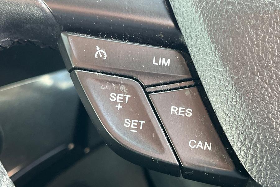 Ford KUGA Photo autoimg-c2c857844db33cb5fb4713f6d0308dbae975e5e3.jpg