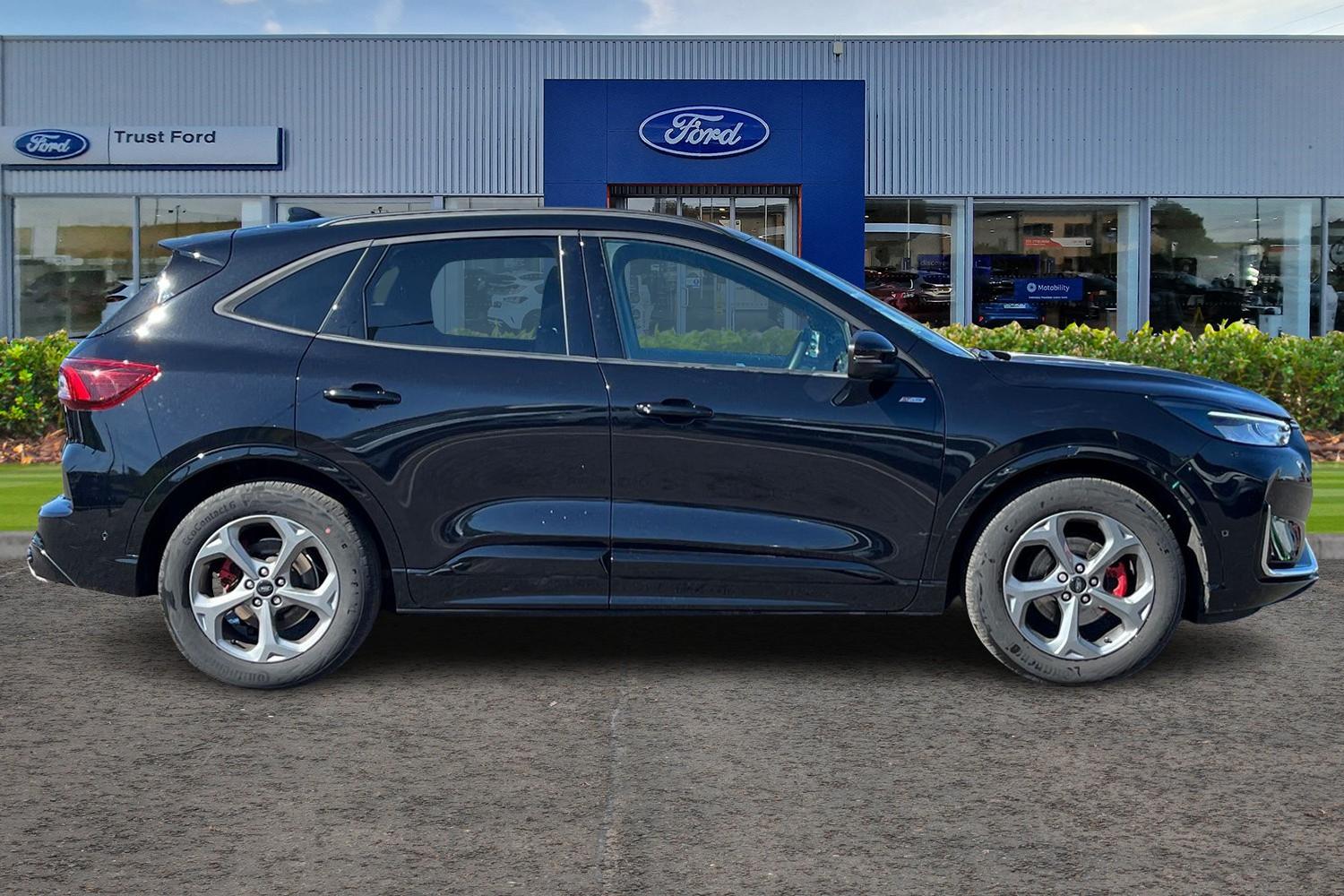 Ford KUGA Photo 2