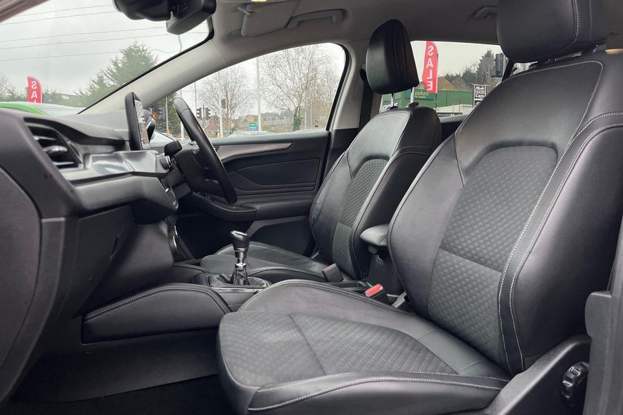 Ford Focus Photo autoimg-c2cbdc991806e1e6e1a6ebe5ddbce5931a739c6a.jpg