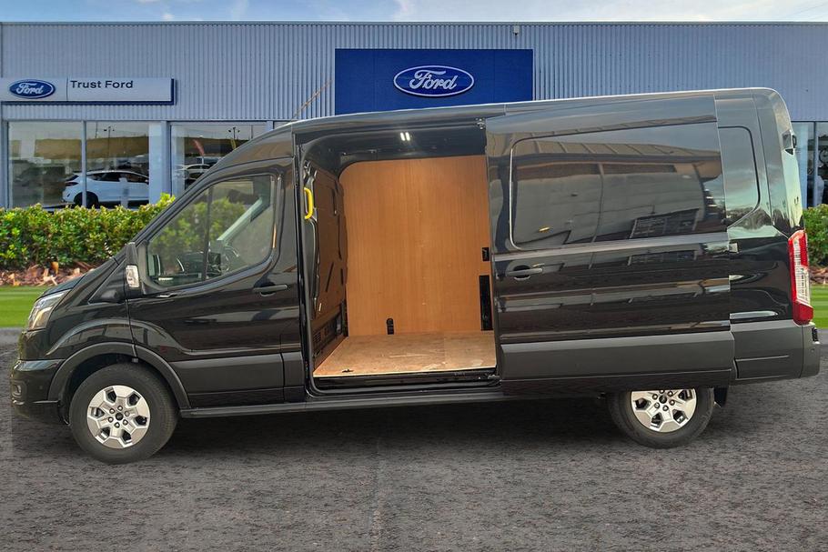 Used Ford TRANSIT 5
