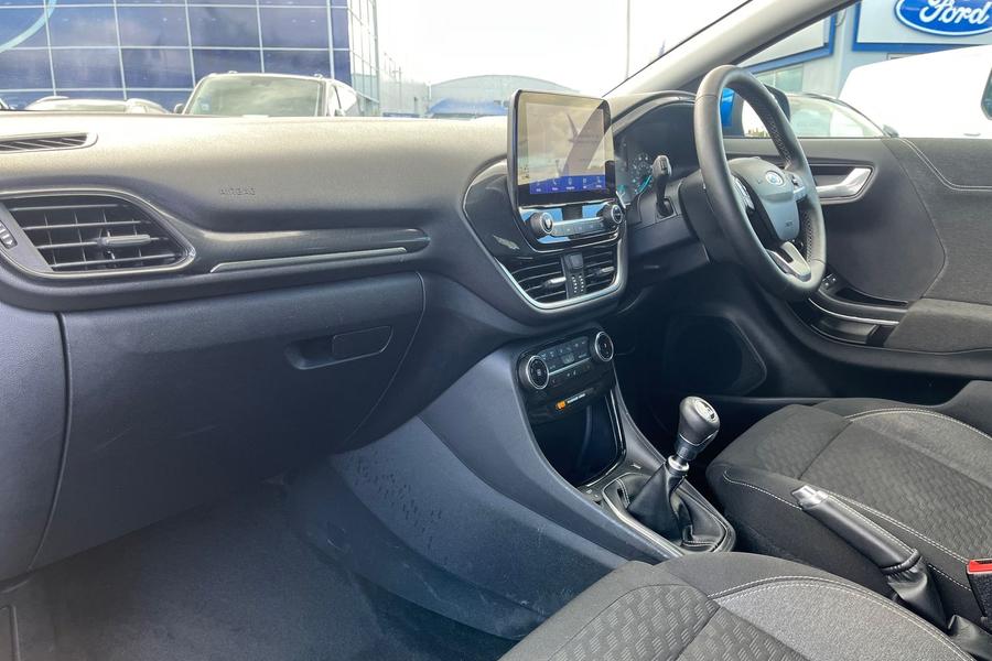 Ford PUMA Photo autoimg-c2cdab9a614da6a970cf715ec84c26911c2f63d2.jpg